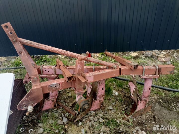 Плуг для трактора мтз 320 или его аналогов, 3 кор