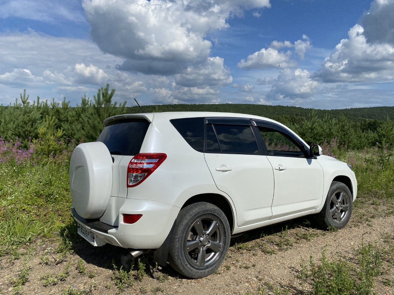 Toyota RAV4: фото владельца