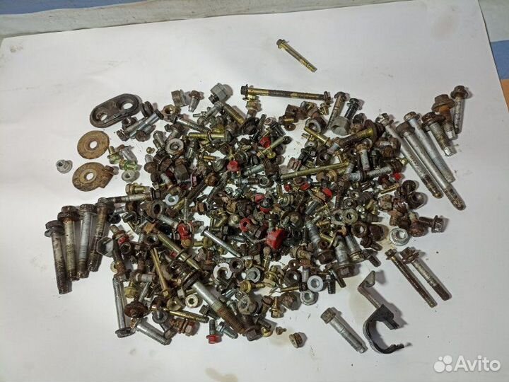 Болты Geely Emgrand Ec-7(Fe-2) 1.5 JL4G15D 2013