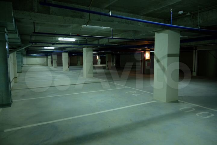 Машиноместо, 13 м²