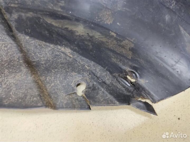 Подкрылок задний правый Land Rover Discovery 4 20