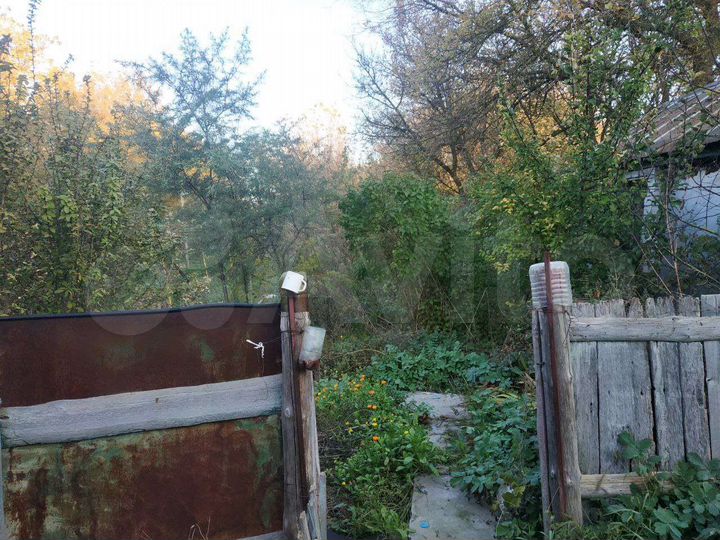 Дом 28 м² на участке 25 сот.