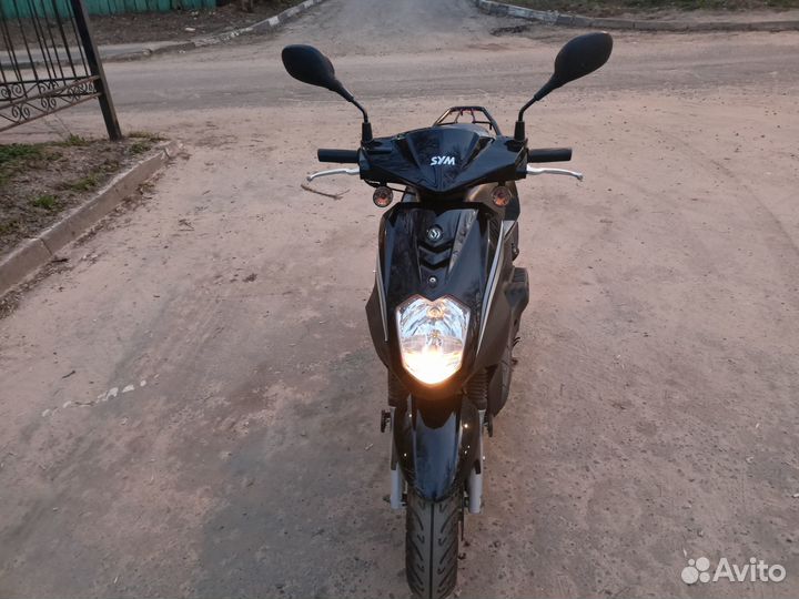 Продам скутер SYM orbit 50