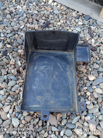 Крепление АКБ (корпус/подставка) Mitsubishi Lancer