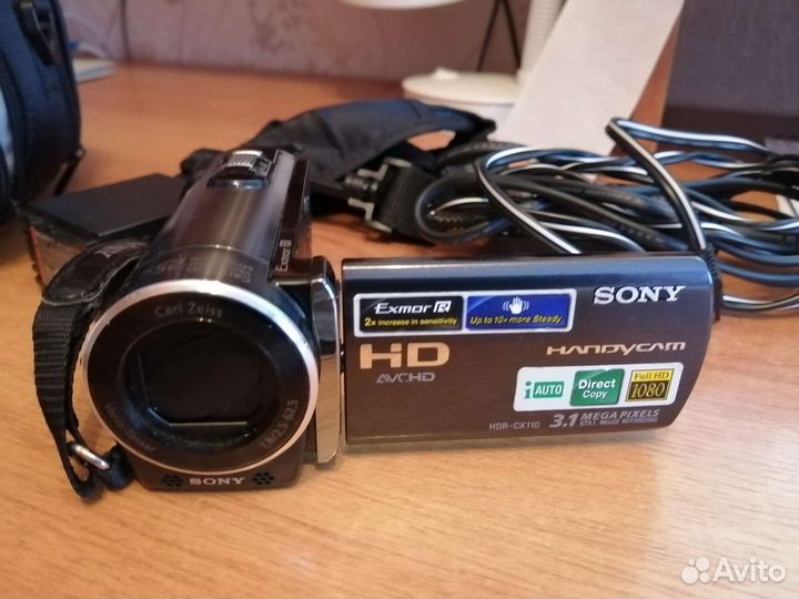 Цифровая видеокамера sony