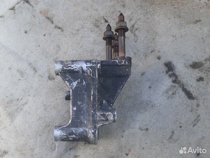 Кронштейн двигателя Mitsubishi Outlander XL