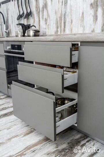 Прямая кухня фабричное качество