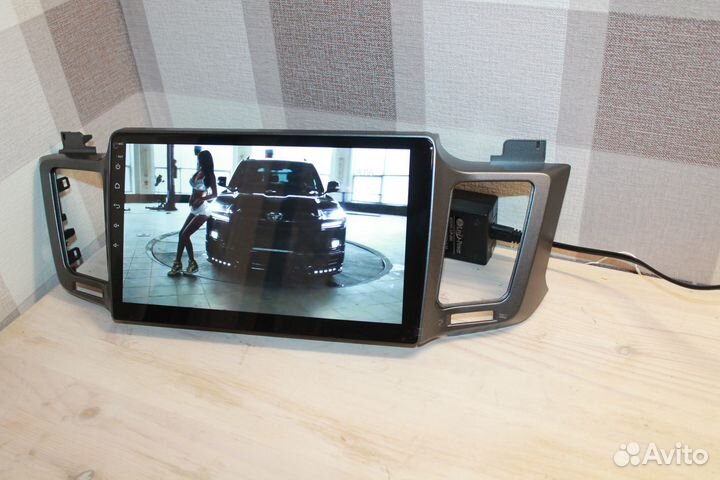 Штатная магнитола Toyota Rav 4