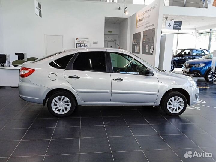 LADA Granta 1.6 МТ, 2018, 49 083 км