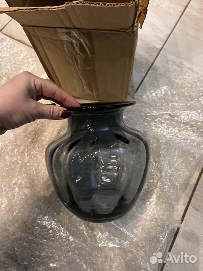 Ваза для интерьера и цветов