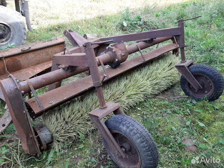 Щетка для трактора