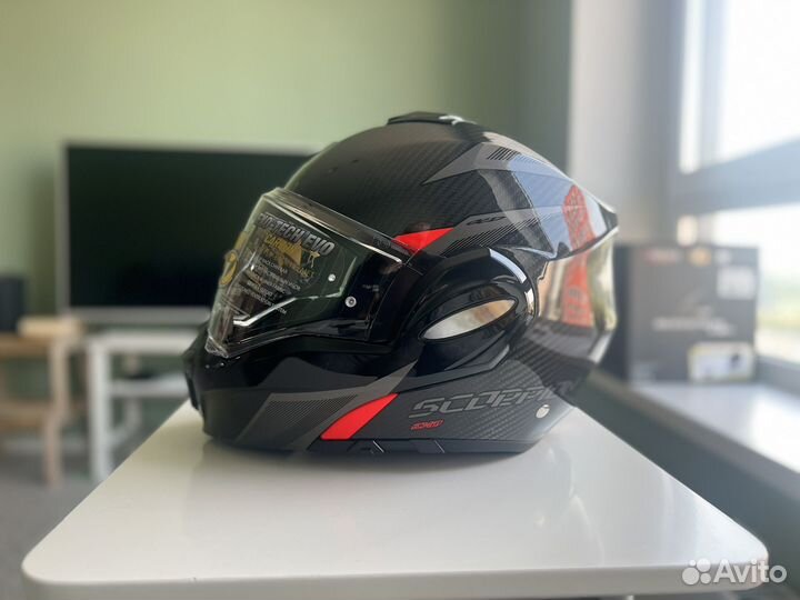 Scorpion Exo Tech Evo Carbon, мотошлем flipback