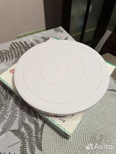 Крутящийся поднос лля торта