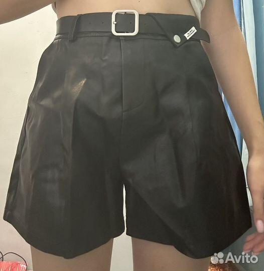 Кожаные шорты