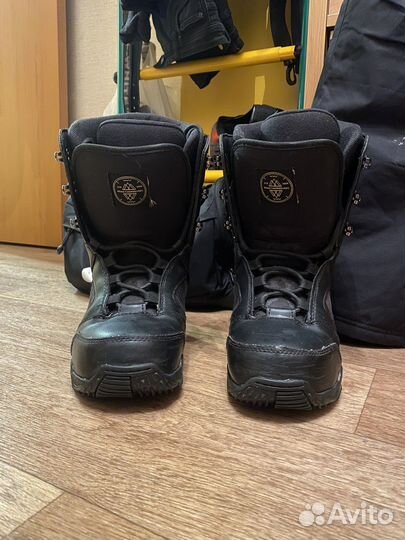 Сноубордические ботинки