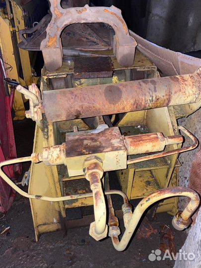 Запчасти на стреловые краны Ивановец 14,16 тн