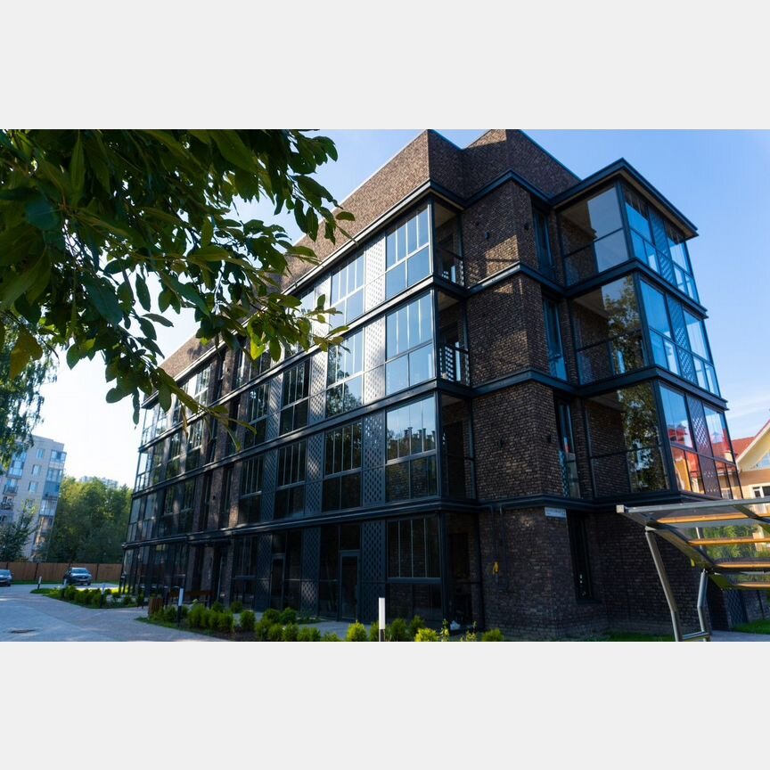 2-к. квартира, 71 м², 1/4 эт.