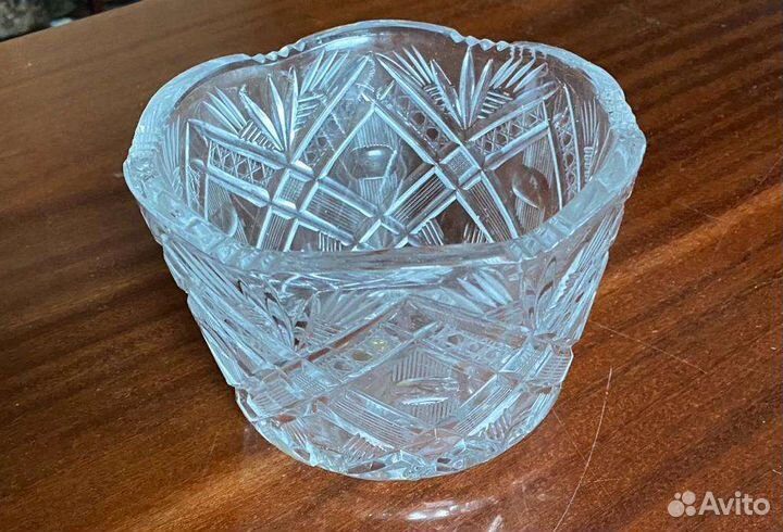 Ваза хрусталь новая, кружки и стаканы стекло