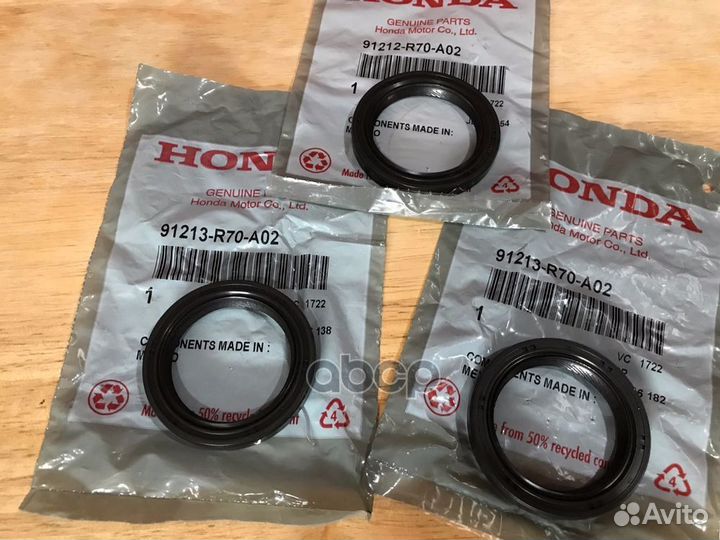Сальник уплотнительный 91213R70A02 honda