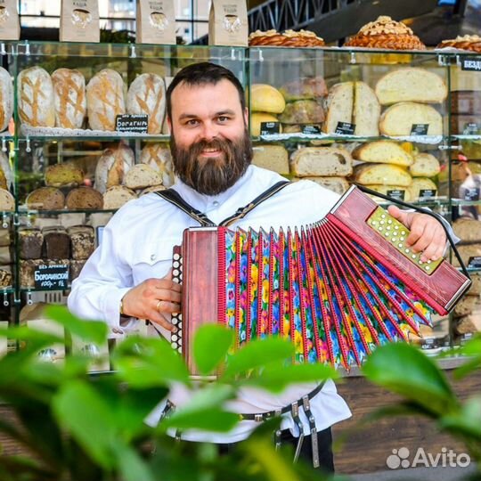 Уроки игры на баяне, гармони, гитаре, фортепиано