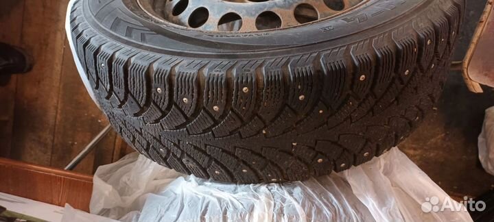 Nordman Nordman 4 215/65 R16