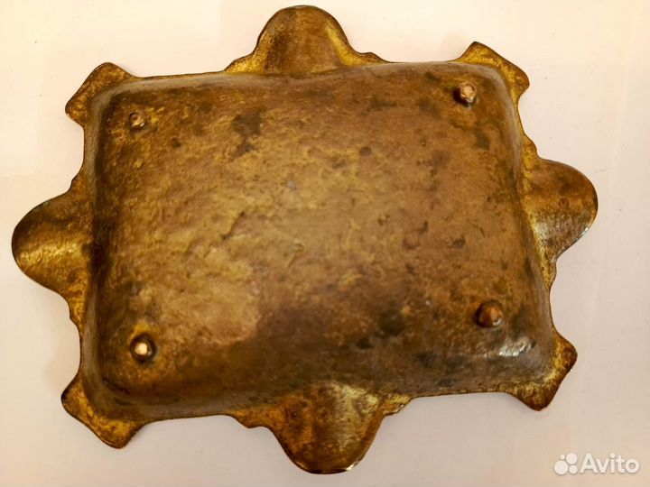 Винтажная бронзовая пепельница