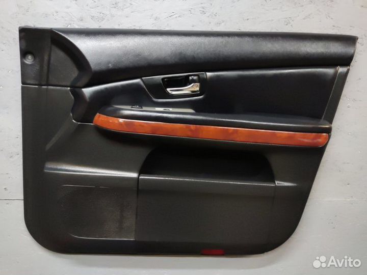 Обшивка боковой двери передняя правая Lexus Rx 350