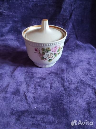 Сахарница и соусница