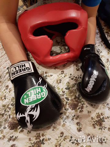 Боксерские перчатки