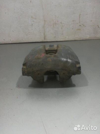 Суппорт передний левый Ford Focus 2