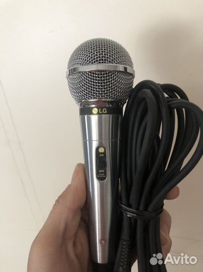 Микрофон проводной LG