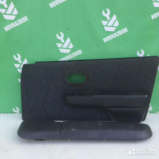 Обшивка двери комплект Хонда Лого