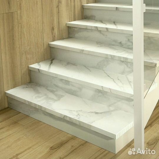 Лестница из акрилового камня