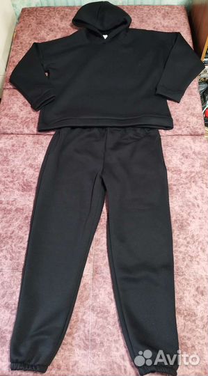 Женский спортивный костюм новый