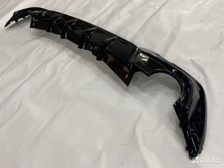 Bmw 3 g20 диффузор в задний бампер 1-1 под выхлоп