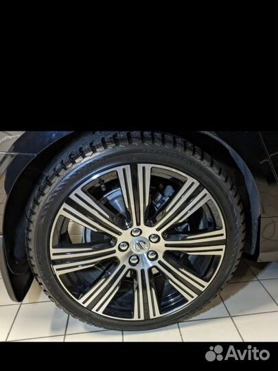 Nokian Tyres Hakkapeliitta 9 255/35 R20