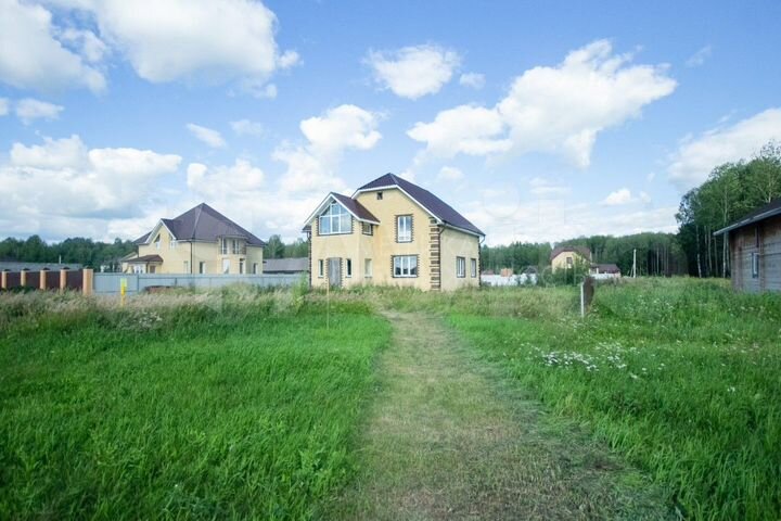 Дом 182 м² на участке 15 сот.