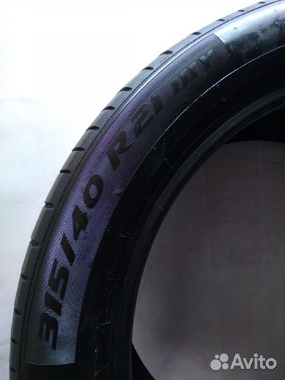 Pirelli P Zero PZ4 315/40 R21 111Y