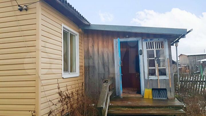 Дом 63 м² на участке 6 сот.