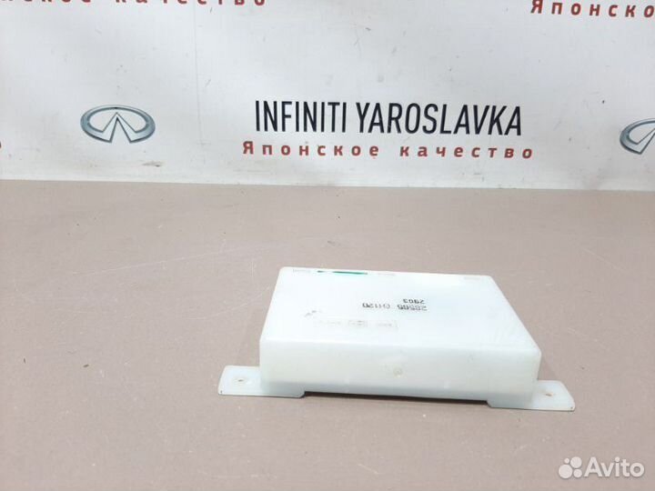 Блок управления сиденьем задний Infiniti M35 Y50
