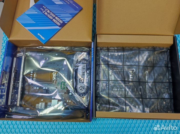 Материнская плата LGA 1700