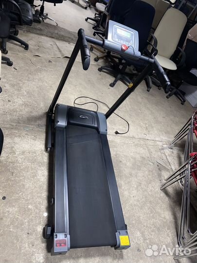 Беговая дорожка housefit