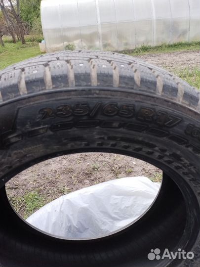 Nokian Tyres Hakkapeliitta 7 235/65 R17