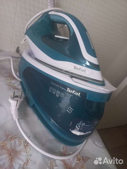 Утюг с парогенератором tefal