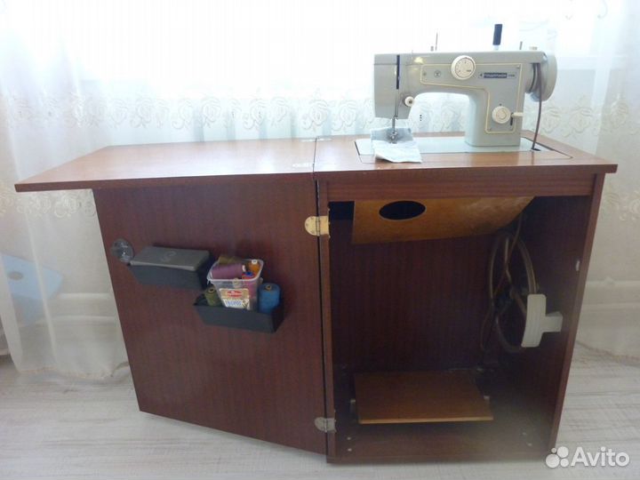 Швейная машинка