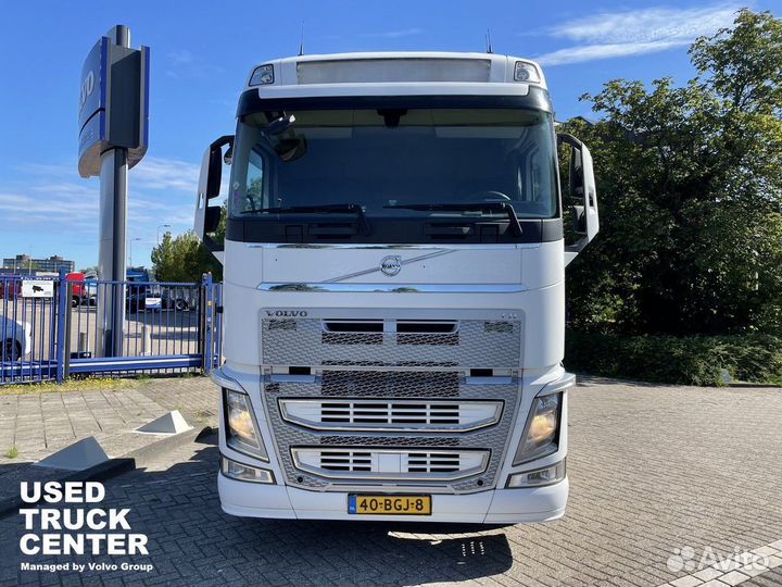 В разборке грузовик Volvo, FH с 2013