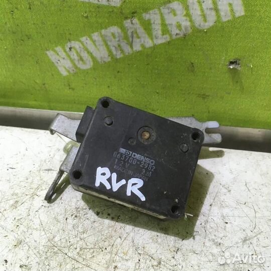 Моторчик заслонки отопителя Митсубиси рвр Н23В