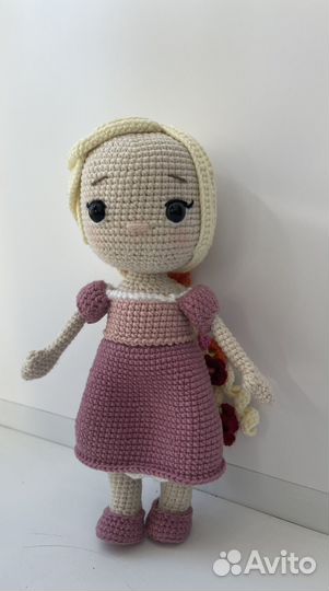 Вязаная кукла Рапунцель