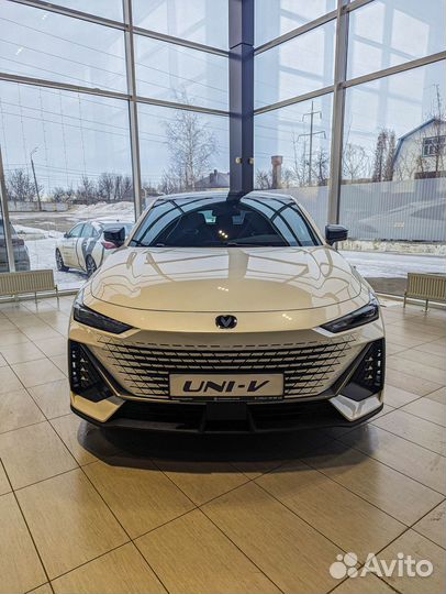 Changan UNI-V 1.5 AMT, 2024