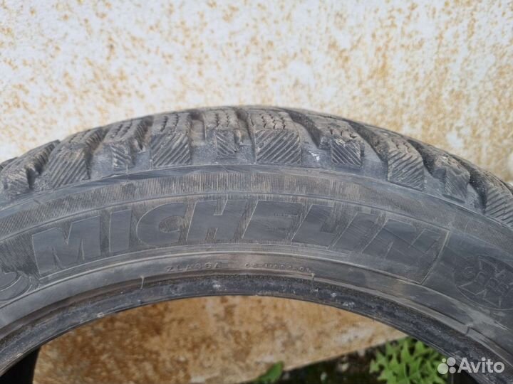 Michelin X-Ice North 3 255/45 R18